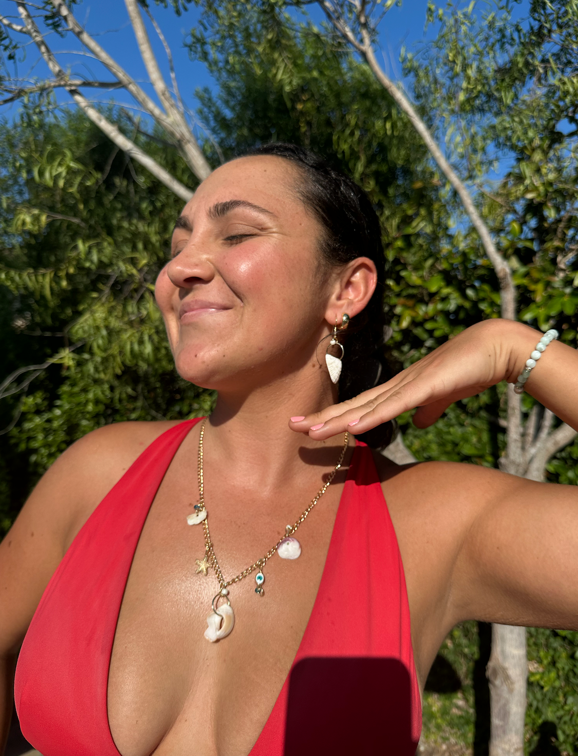 One-of-a-kind Charm Shell Necklace